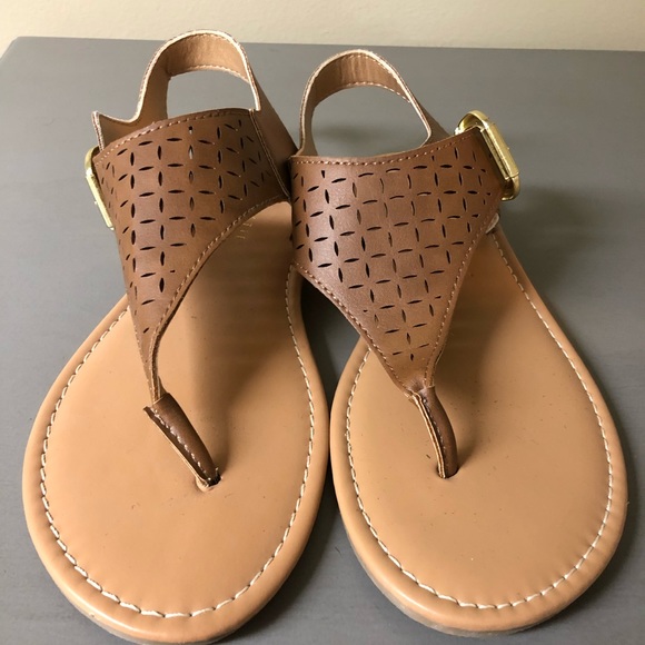 Sandals - Picture 2 of 3